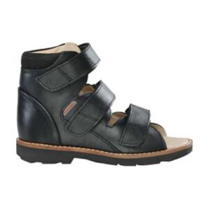 Orthopedic sandal for orthotic